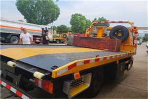 汶川附近拖车电话号码服务